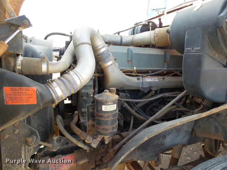 image for item DB4636 1996 International 9400 semi truck