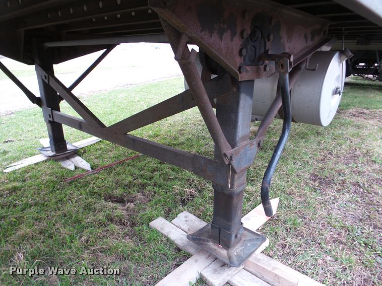 image for item DB5471 2011 Great Dane refrigerated van trailer