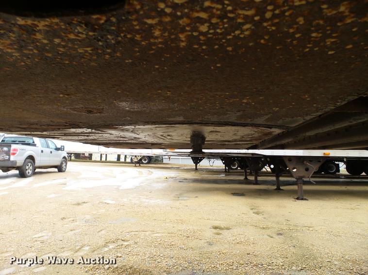 image for item DB5472 2005 Utility Trailers dry van trailer