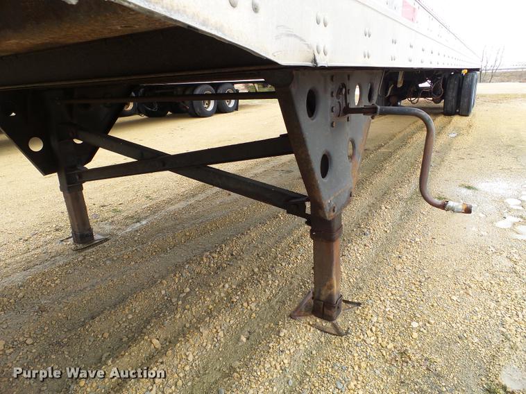 image for item DB5472 2005 Utility Trailers dry van trailer