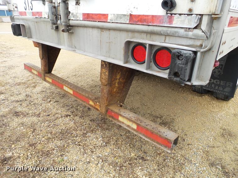 image for item DB5472 2005 Utility Trailers dry van trailer