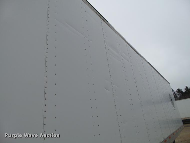 image for item DB5472 2005 Utility Trailers dry van trailer