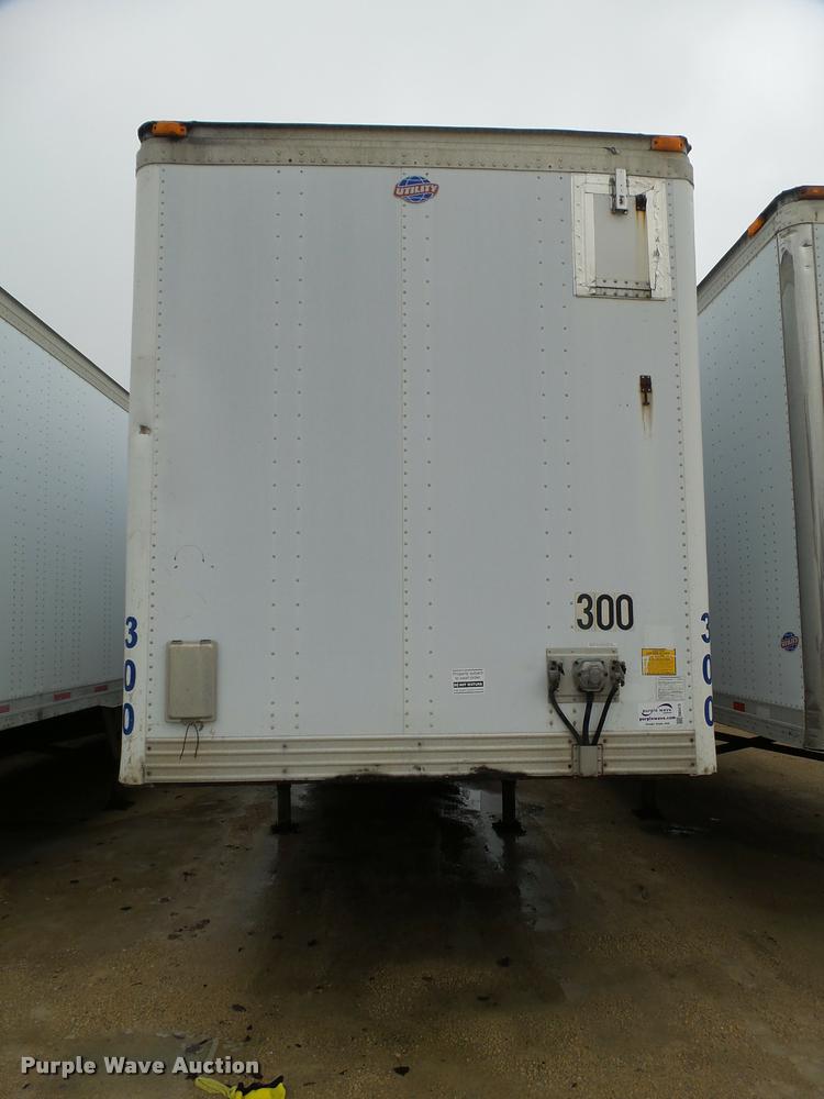 image for item DB5473 1999 Utility Trailers dry van trailer