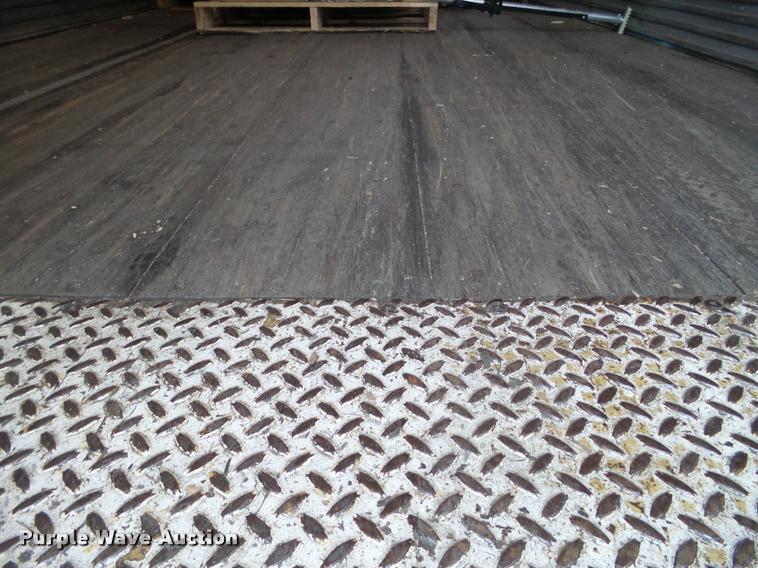 image for item DB5474 1999 Utility Trailers dry van trailer