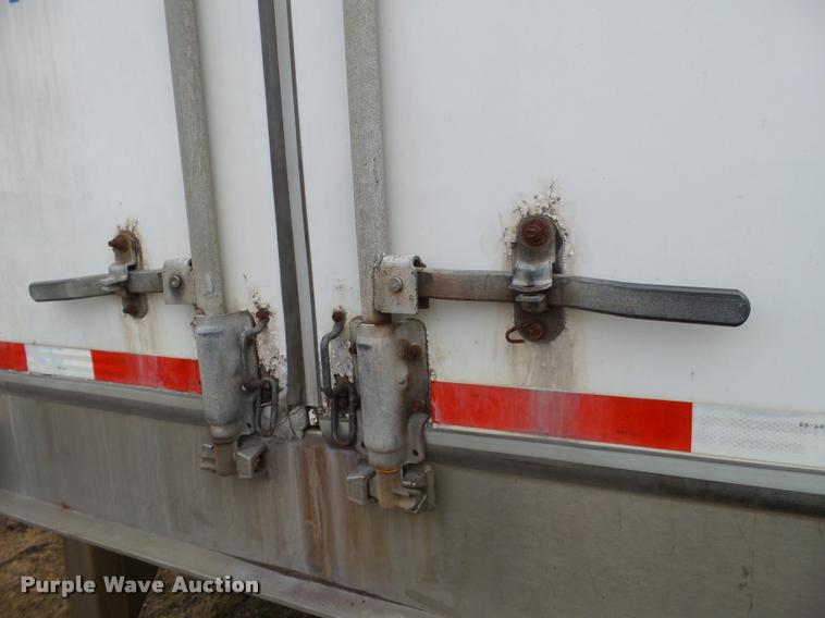 image for item DB5474 1999 Utility Trailers dry van trailer