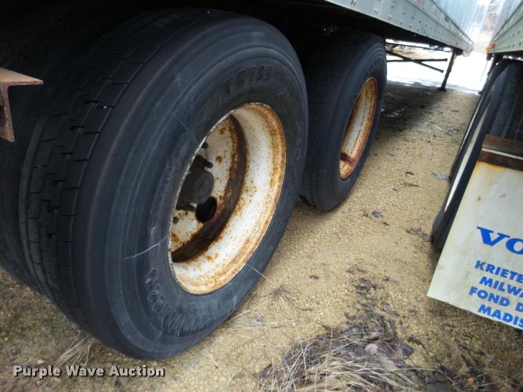 image for item DB5474 1999 Utility Trailers dry van trailer