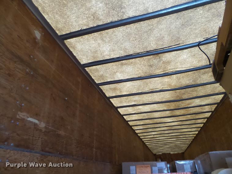 image for item DB5475 1998 Utility Trailers dry van trailer