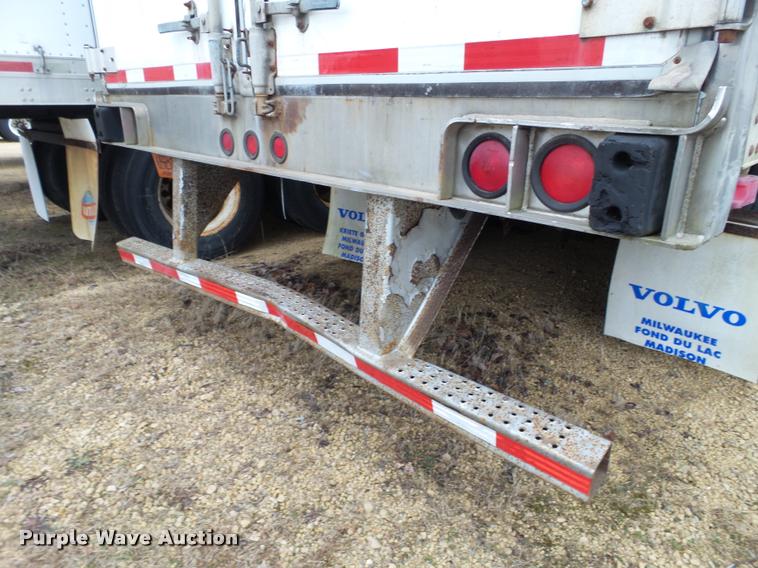 image for item DB5475 1998 Utility Trailers dry van trailer