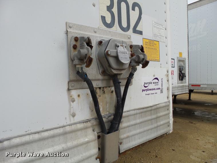 image for item DB5475 1998 Utility Trailers dry van trailer