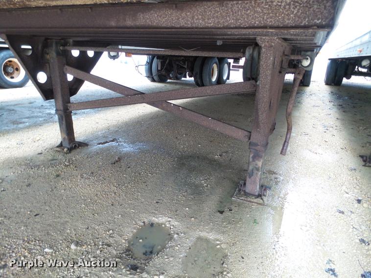 image for item DB5475 1998 Utility Trailers dry van trailer