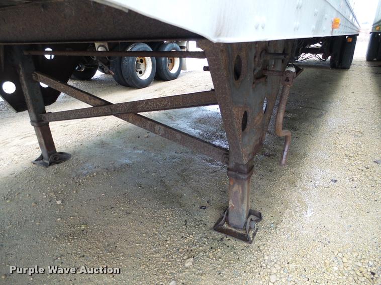 image for item DB5476 1999 Utility Trailers dry van trailer