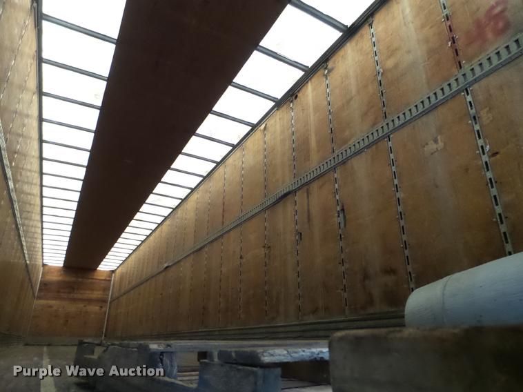 image for item DB5476 1999 Utility Trailers dry van trailer