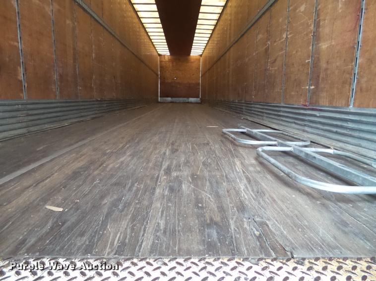 image for item DB5477 1999 Utility Trailers dry van trailer