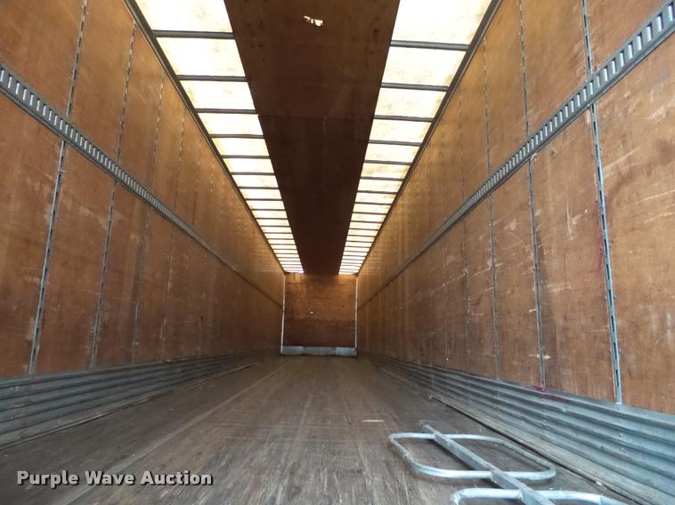 image for item DB5477 1999 Utility Trailers dry van trailer