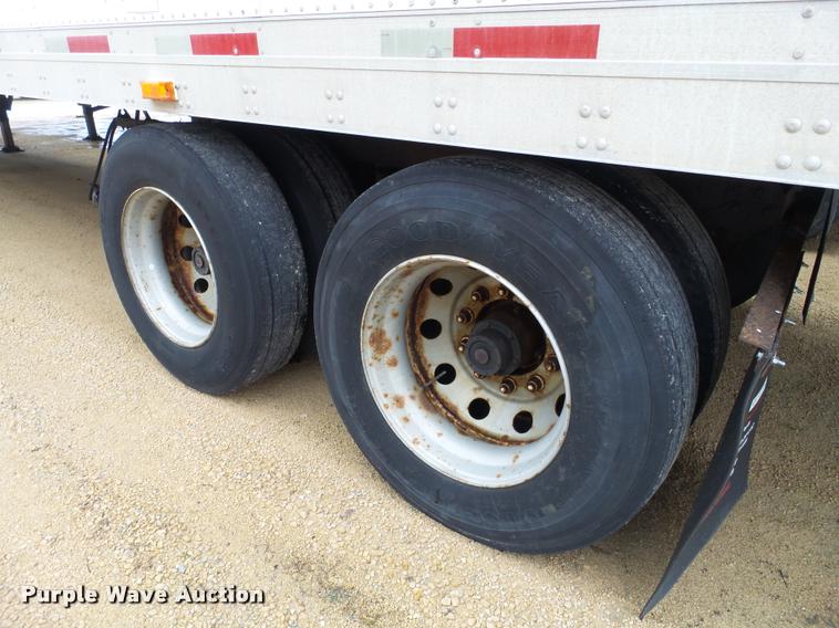 image for item DB5479 1999 Utility Trailers dry van trailer