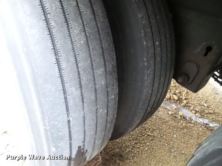 image for item DB5480 1999 Wabash dry van trailer