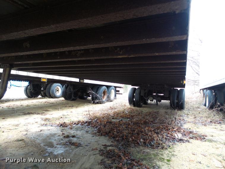 image for item DB5481 1999 Fruehauf dry van trailer