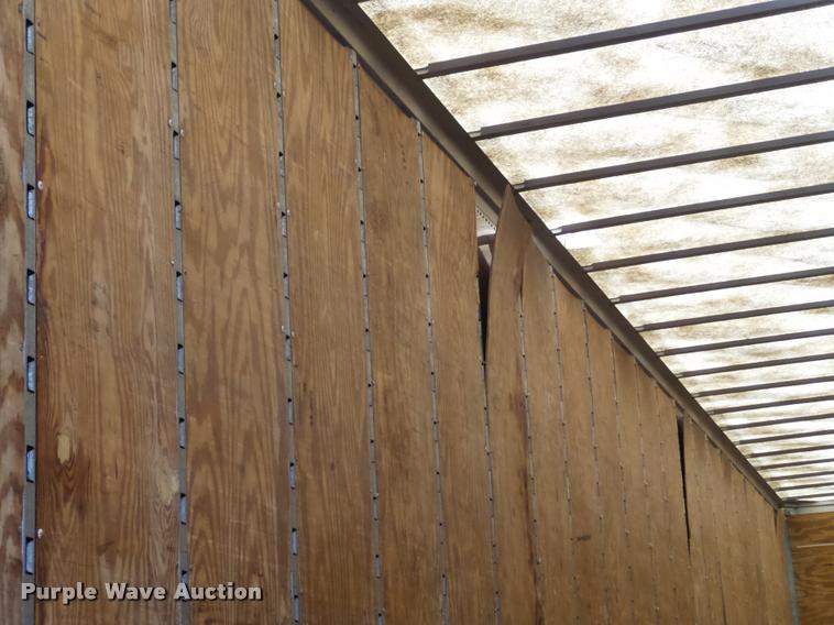 image for item DB5481 1999 Fruehauf dry van trailer