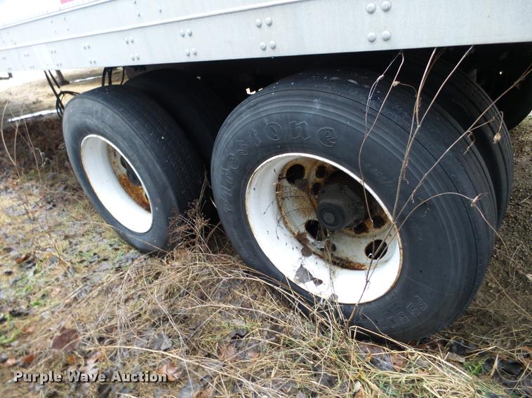 image for item DB5481 1999 Fruehauf dry van trailer