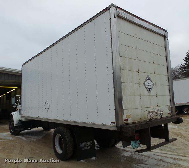 image for item DB5483 1995 International 4700 box truck