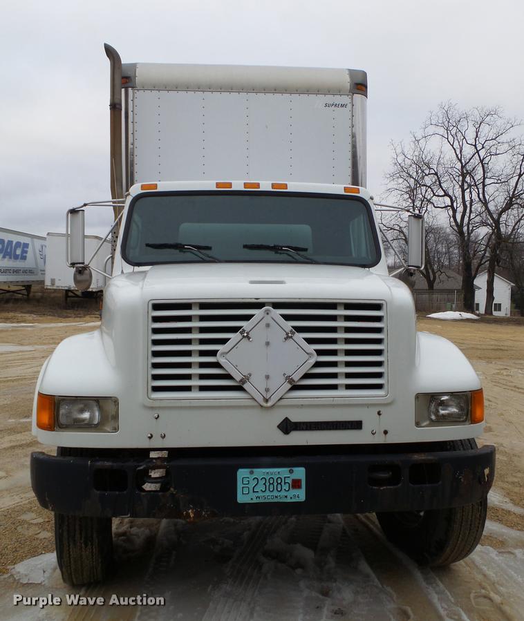 image for item DB5483 1995 International 4700 box truck