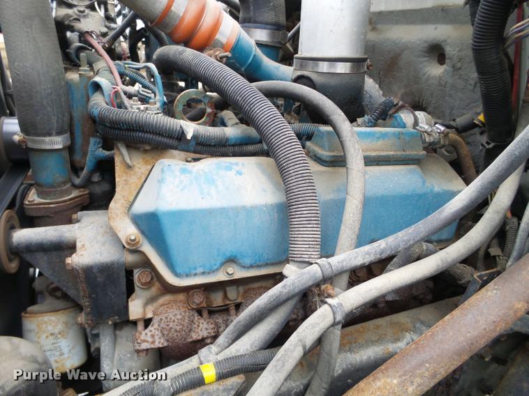 image for item DB5483 1995 International 4700 box truck