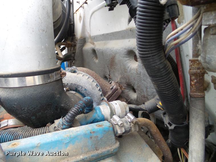 image for item DB5483 1995 International 4700 box truck