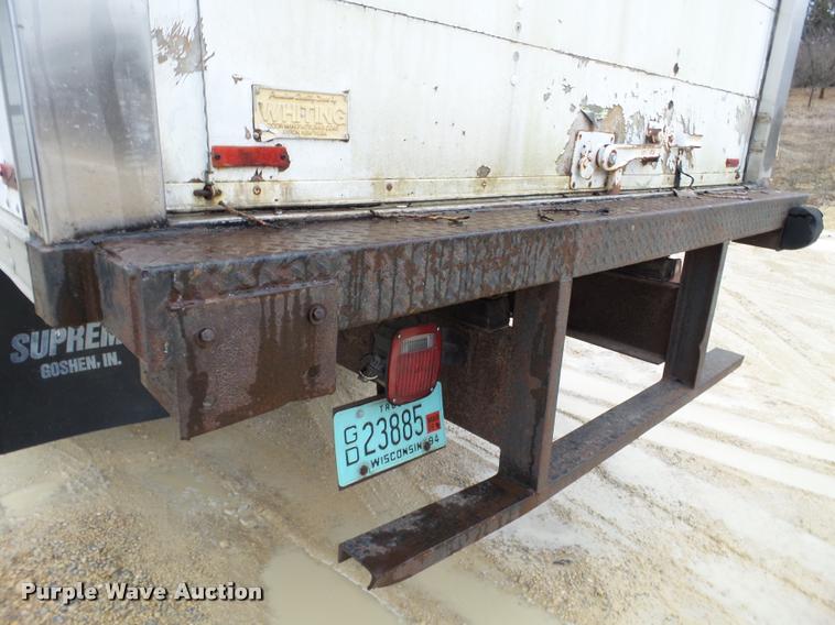 image for item DB5483 1995 International 4700 box truck