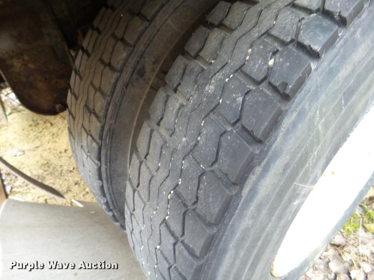 image for item DB5484 1983 Strick  dry van trailer