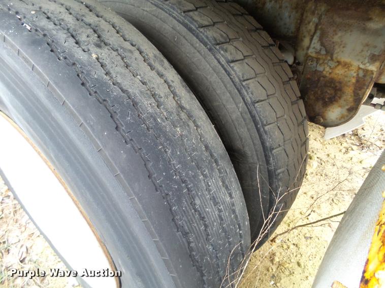 image for item DB5484 1983 Strick  dry van trailer