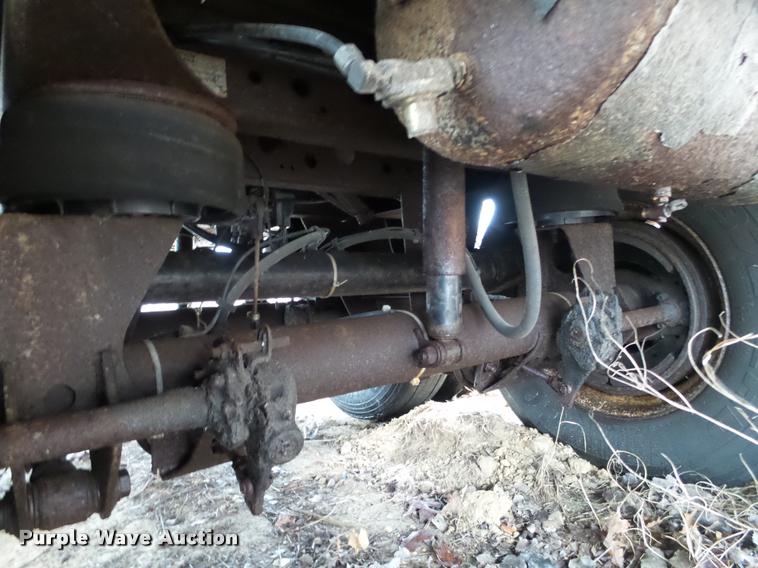 image for item DB5485 2000 Wabash dry van trailer