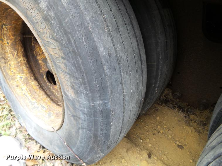 image for item DB5485 2000 Wabash dry van trailer