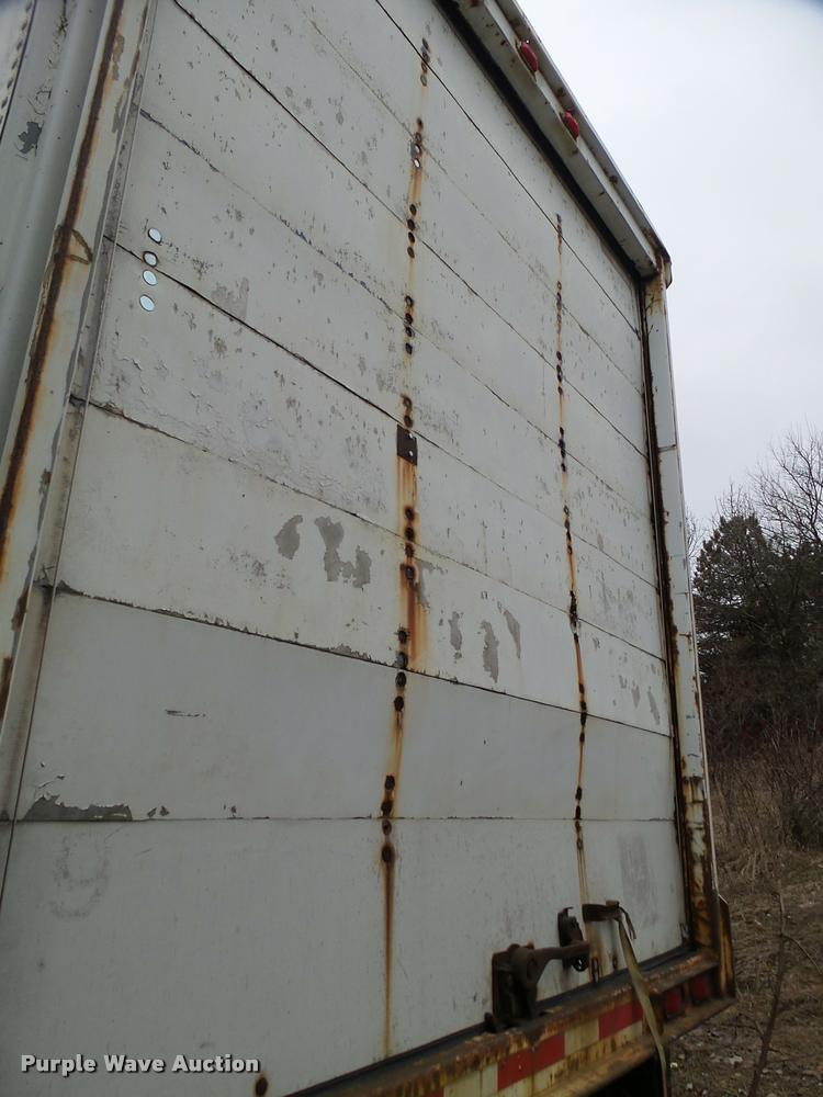 image for item DB5486 1997 Fruehauf dry van trailer