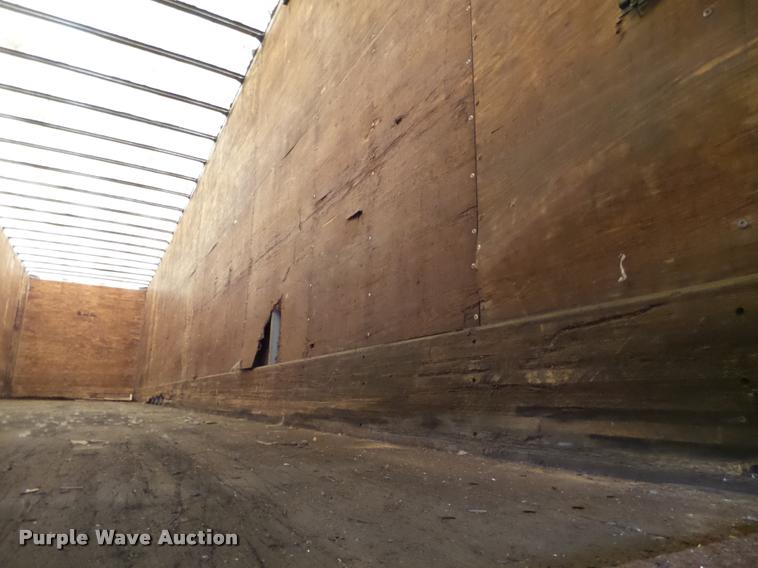 image for item DB5487 1995 Stoughton dry van trailer