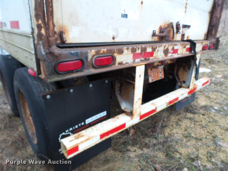 image for item DB5488 1994 Fruehauf dry van trailer