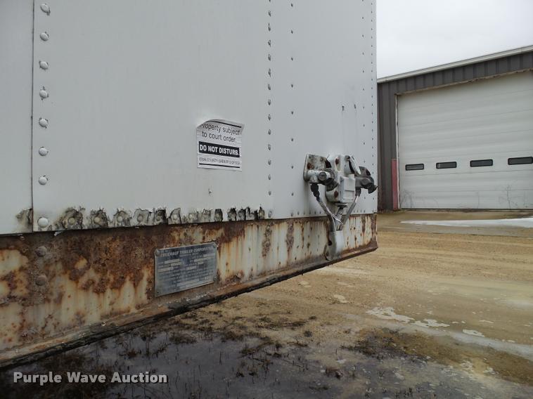 image for item DB5489 1995 Fruehauf dry van trailer