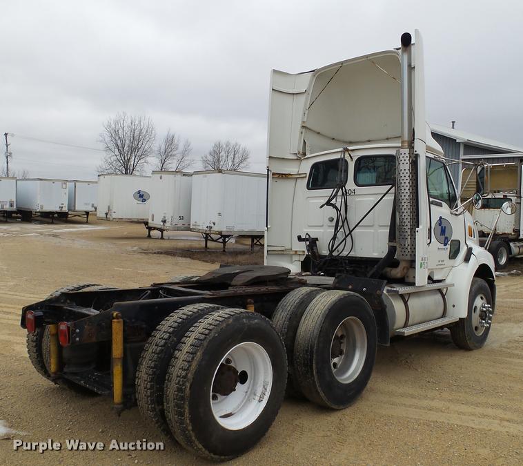 image for item DB5490 1997 Ford AT9513 Aeromax 113 semi truck