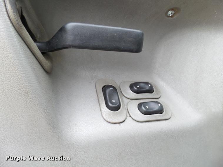 image for item DB5490 1997 Ford AT9513 Aeromax 113 semi truck