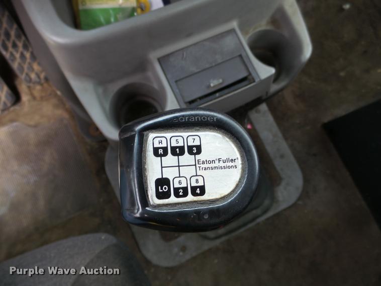 image for item DB5490 1997 Ford AT9513 Aeromax 113 semi truck