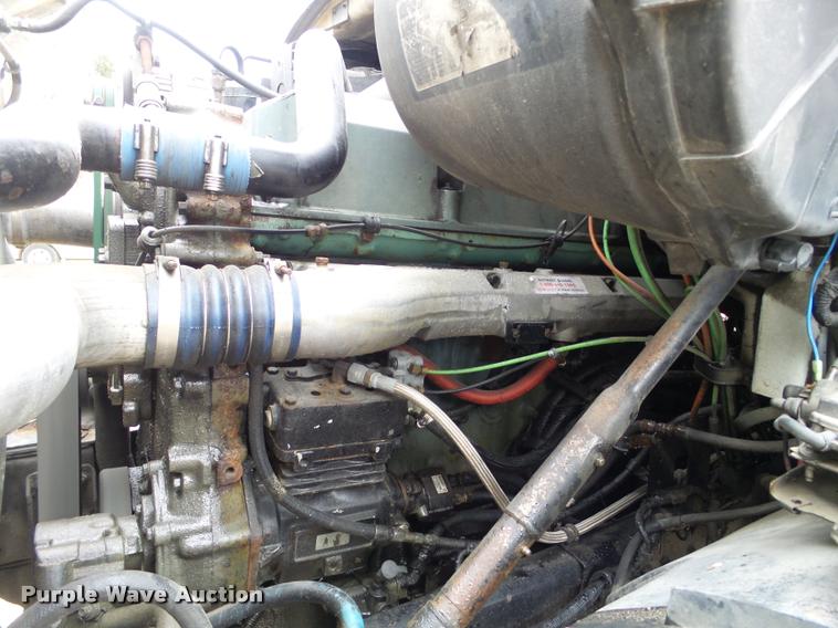 image for item DB5490 1997 Ford AT9513 Aeromax 113 semi truck