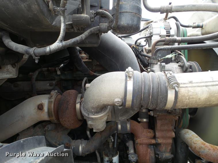 image for item DB5490 1997 Ford AT9513 Aeromax 113 semi truck