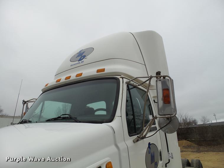 image for item DB5490 1997 Ford AT9513 Aeromax 113 semi truck