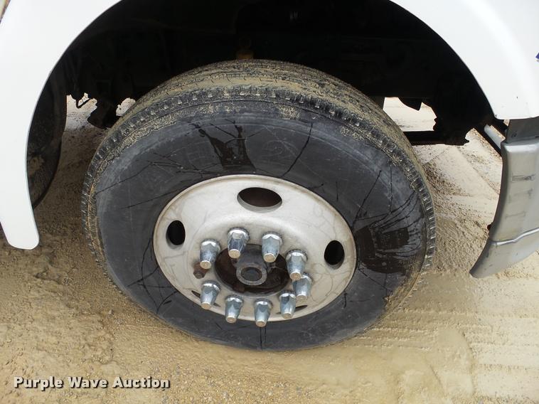 image for item DB5490 1997 Ford AT9513 Aeromax 113 semi truck