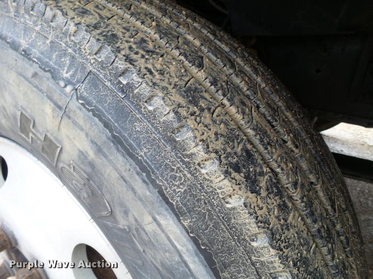 image for item DB5490 1997 Ford AT9513 Aeromax 113 semi truck