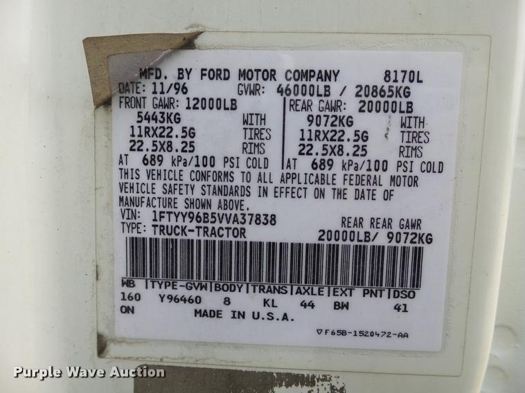 image for item DB5490 1997 Ford AT9513 Aeromax 113 semi truck