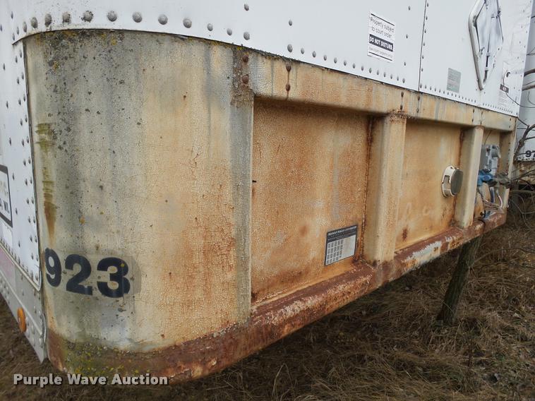 image for item DB5491 1993 Fruehauf dry van trailer