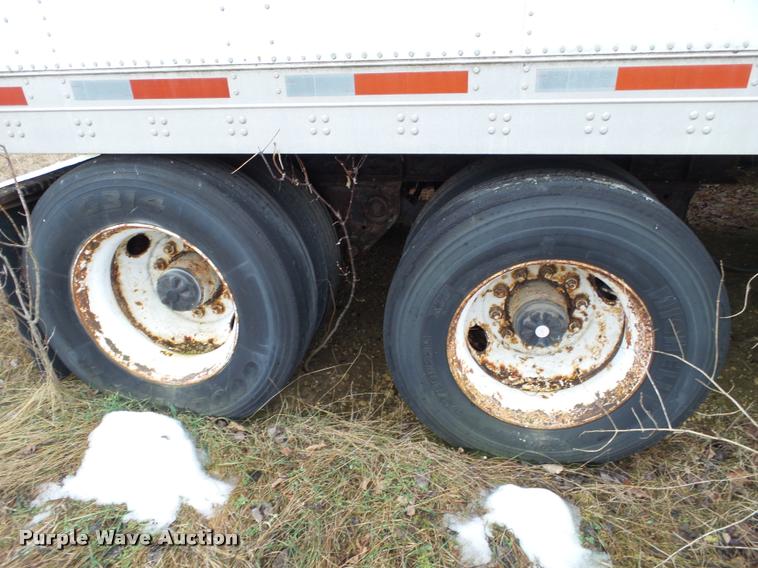 image for item DB5491 1993 Fruehauf dry van trailer