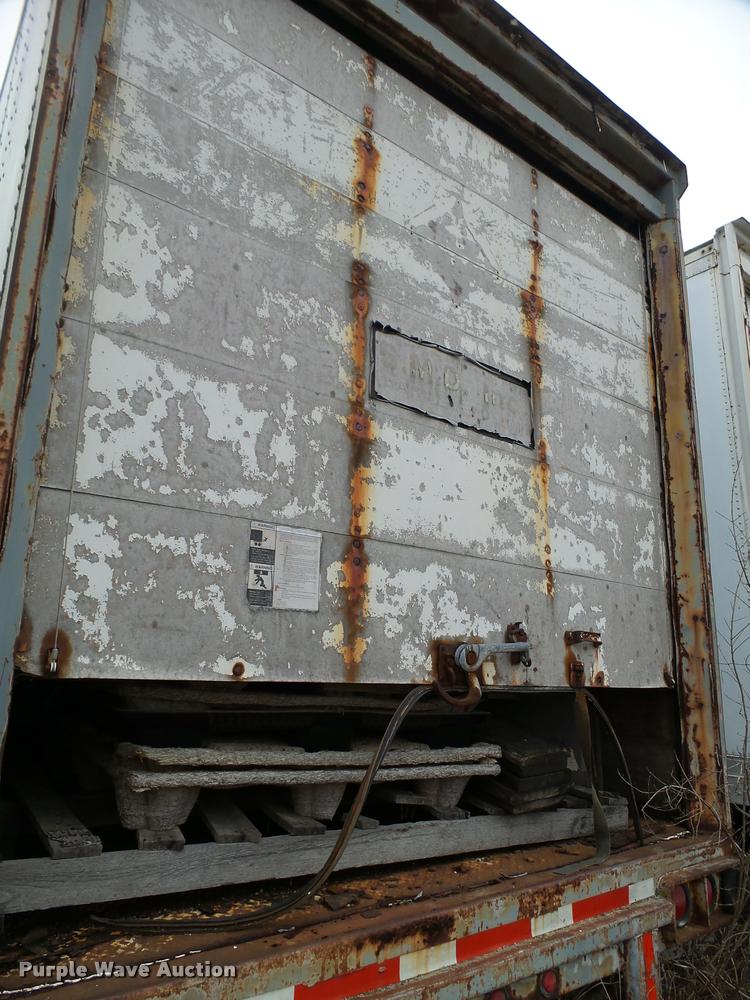 image for item DB5492 1995 Stoughton dry van trailer