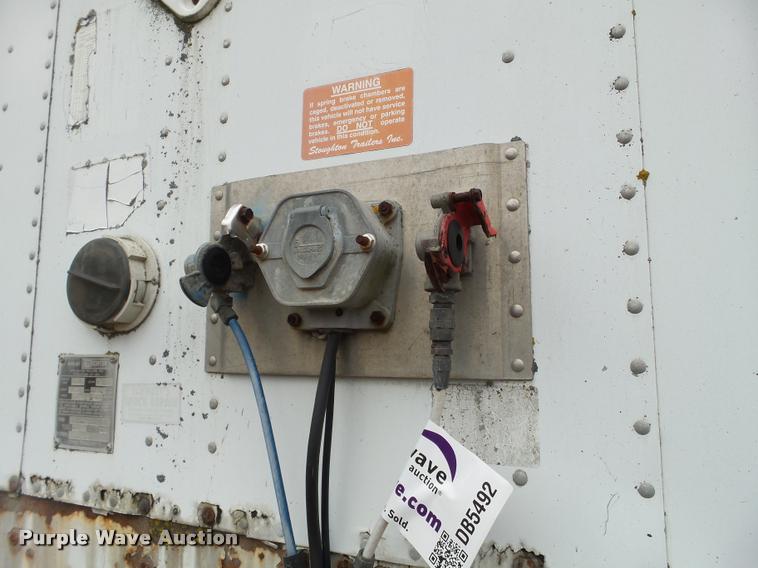 image for item DB5492 1995 Stoughton dry van trailer