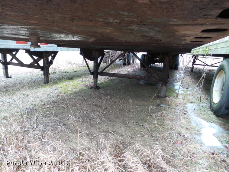 image for item DB5492 1995 Stoughton dry van trailer